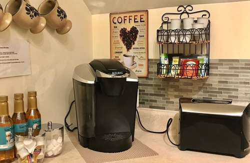 Oakland Apartment | Inviting Central Maine Apartment for Year-Round Adventures