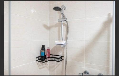 Newton Stewart House | Central Mews Free Wi-Fi-Parking-Contractors