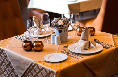 Gyula Bed & Breakfast | Pet-Friendly Central Panzió Gyula with Breakfast Included