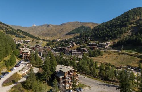Allos Apartment | Central Park 208: Family-Friendly Retreat in the Mountains