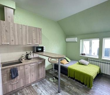 Petrovskoye Apartment | Cozy Central Park Apartment with Breakfast & Pet-Friendly Options
