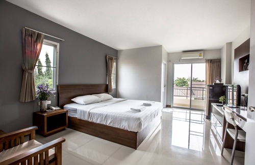 Chonburi Hotel | Central Place Serviced Apartment: Top-Rated Family Getaway