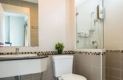 Chonburi Hotel | Central Place Serviced Apartment: Top-Rated Family Getaway