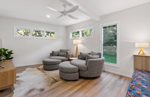 Point Lookout Apartment | Prime Location at Central Point Lookout Near Beaches & Shops