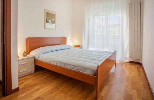 Citta Bassa Apartment | Central quiet flat Free Parking