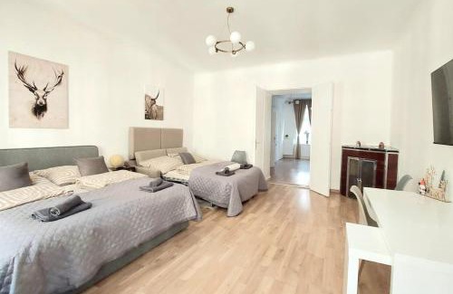 Weißgerber Apartment | Central CheckInVienna Apartment - Family-Friendly Getaway