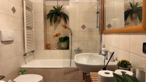 Abbadesse Apartment | Central Station-Bosco Verticale Cozy & Elegant apt