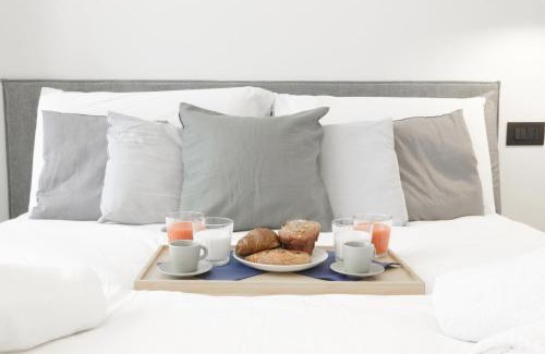 NoLo Apartment | Modern Flat at Central Station with Private Parking & Kids Care