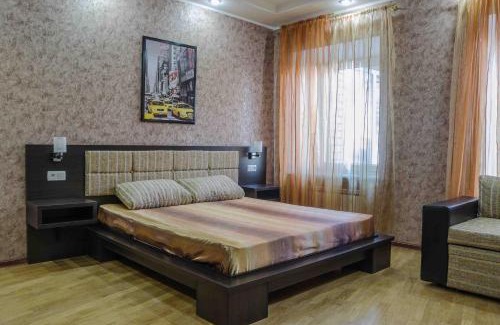 Petrovskoye Apartment | Discover Central Street: Pet-Friendly & Family-Focused Stay