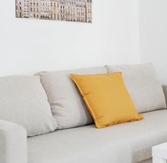 Funfhaus Apartment | Central Studio Apartment