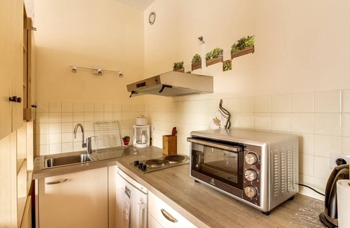 Cauterets Apartment | Cozy Studio Cauterets for Families with Spa and Breakfast