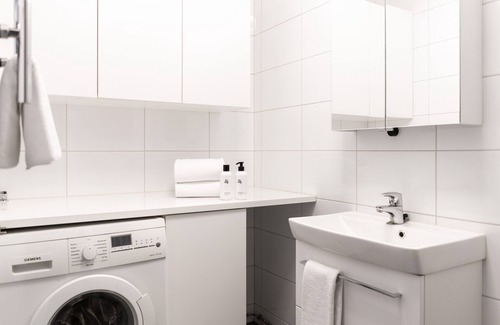Ullanlinna Apartment | Central Studio with Premium Amenities and Excellent Reviews