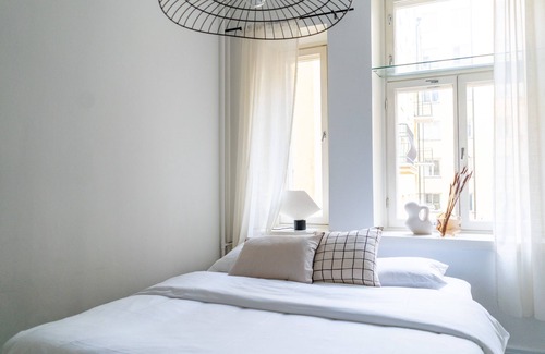 Ullanlinna Apartment | Central Studio with Premium Amenities and Excellent Reviews