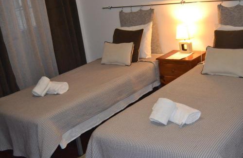 Se Apartment | Convenient Funchal Central Suite - Family & Pet Friendly