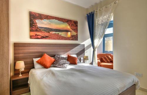 Il-Balluta House | Superior Central Suites St. Julian's - Ideal for Families