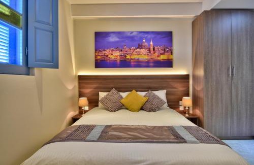 Il-Balluta House | Superior Central Suites St. Julian's - Ideal for Families