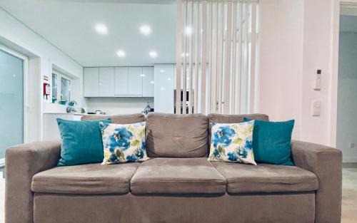 Aveiro Apartment | Central Tiled Apartment: Family-Friendly 4-Star Escape