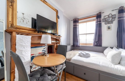 London City Centre Apartment | Central Treasure In Piccadilly Circus & SOHO