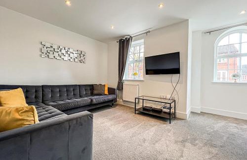 Warwick House | Central Warwick townhouse within easy reach of Stratford upon Avon and Cotswolds