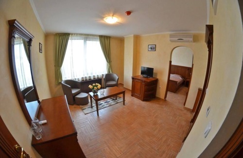 Sofia City Center Hotel | Central West Hotel: Highly Rated with Family-Friendly Amenities