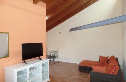 Gorizia Apartment | Centralissima Mansarda: Pet-Friendly Retreat with Top Ratings