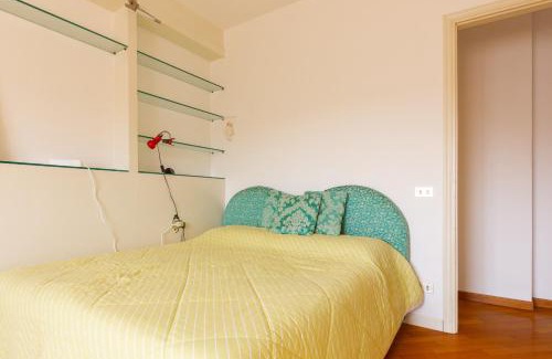 Conegliano Apartment | Centralissimo: Scenic Hillside Views & Family-Friendly Stay