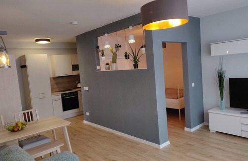 Altenmarkt an der Alz Apartment | Ideal Apartment Steps from Lake Chiemsee with Breakfast