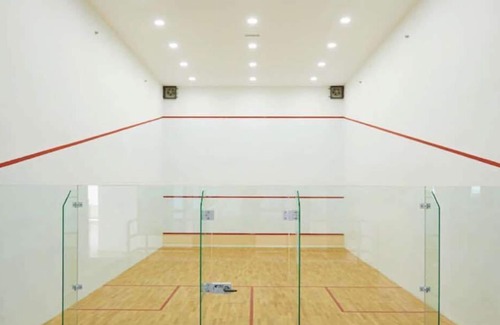 Klebang Besar Apartment | Convenient Getaway: Enjoy Pool, Spa & Excitement