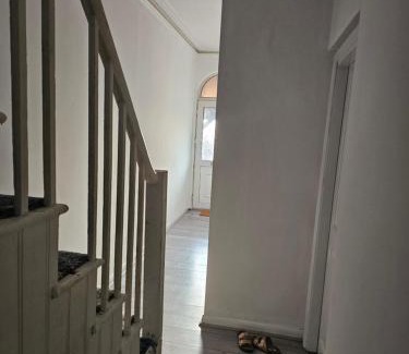 Burton on Trent House | Centrally located house, Rm 4 big