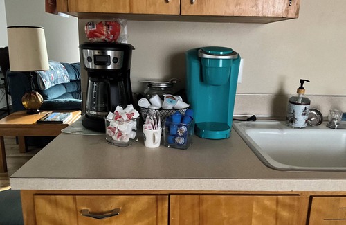 Riverton House | Guest Rated 10/10: Centrally Located Pet-Friendly Home