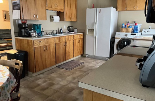 Riverton House | Guest Rated 10/10: Centrally Located Pet-Friendly Home