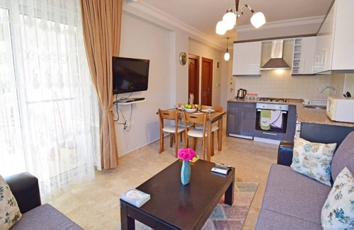 Hisaronu Apartment | Ideal 2-Bed Apartment in Hisaronu Center with Free Wifi