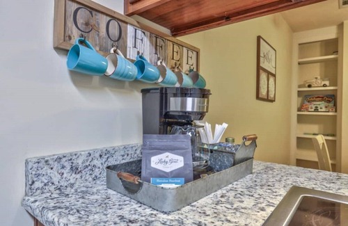 Tallahassee House | Ideal Tallahassee Retreat with Ocean View and Kitchen