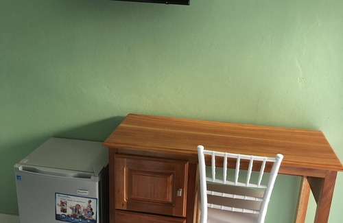 Montego Bay Hotel | Convenient Stay Steps from the Beach, Minutes to Airport