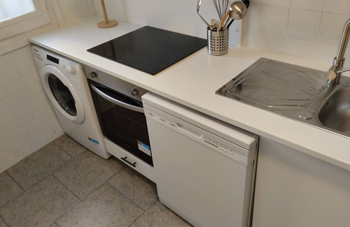 Abena Apartment | Centrally located and equipped apartment