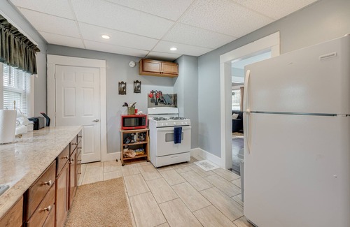 Albion House | Ideal Albion Home with Screened Porch & Pet-Friendly Perks