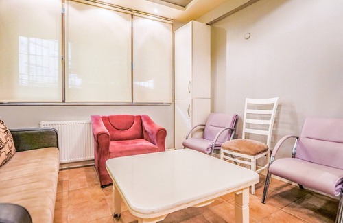 Fatih Apartment | Prime Location Apartment in Fatih with Family-Friendly Amenities