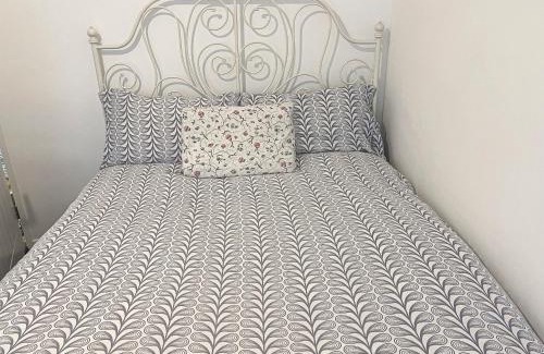Shacklewell House | Conveniently Located Child-Friendly Room in London