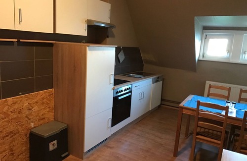 Hildesheim District Apartment | Ideal Base for Harz Visitors with Pool and Family Amenities