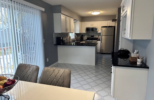 Richfield House | Prime Location in Richfield: Minutes from MOA and Dining