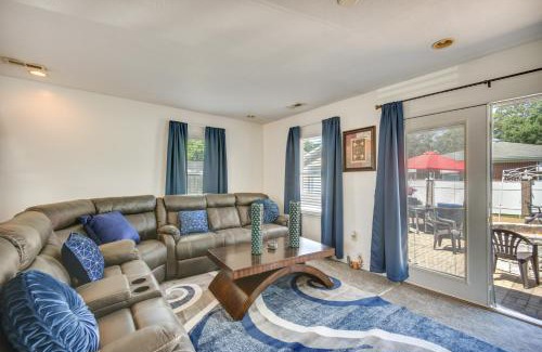 Newport News House | Conveniently Located Hampton Home Near Downtown Attractions