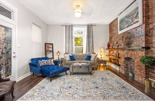 Tower Grove East House | Prime Location in Tower Grove East with Family-Friendly Amenities