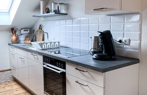 Neuwied Condo | Modern and Cozy Retreat in the Heart of Town