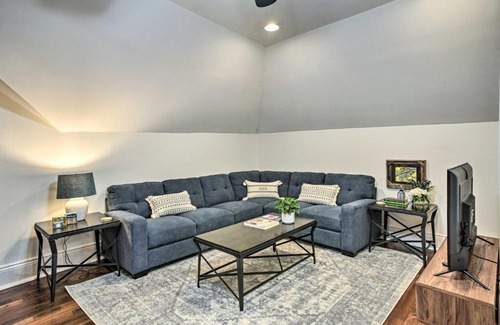 Milan Apartment | Prime New Orleans Condo with Yard and Ocean Views