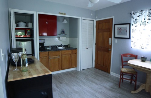 Tucson Apartment | Prime Location Near Banner UMC and University of Arizona