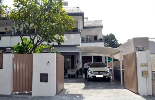 Kishangarh Apartment | Private 3-Bedroom Apartment with Spa in Chandigarh's Heart