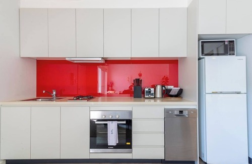 Pyrmont Apartment | Prime Pyrmont Getaway with Patio and Family-Friendly Perks