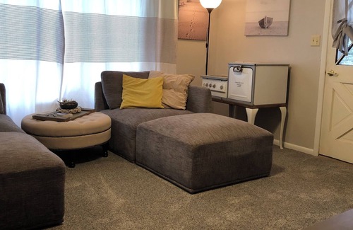 Wheatland Apartment | Centrally located, quiet, beachy vibe, 2-bedroom apartment with WiFi