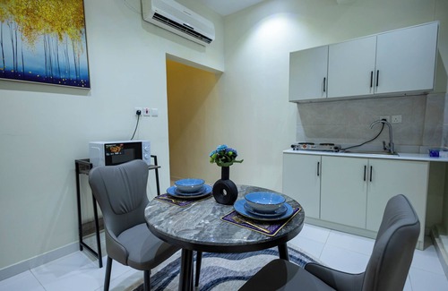 Al Olaya District Apartment | Centrally Located Self Checkin Luxury Apartment