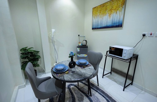 Al Olaya District Apartment | Centrally Located Self Checkin Luxury Apartment
